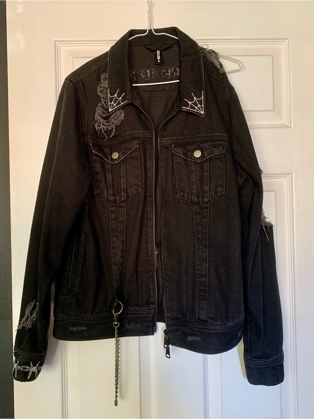 Rare Disturbia « Oceans of time » Black Distressed Denim Jacket